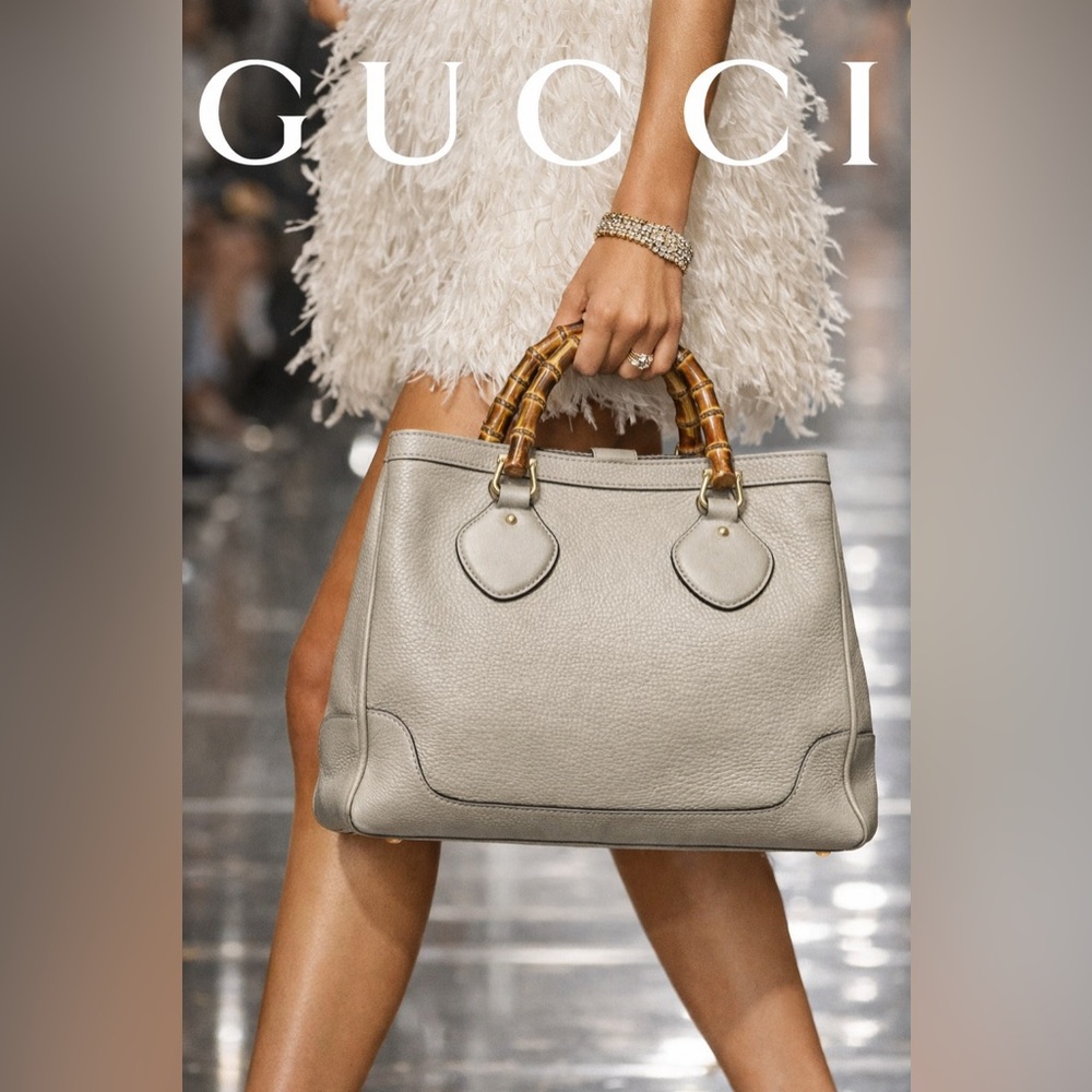 Gucci Leather Diana Bamboo handle